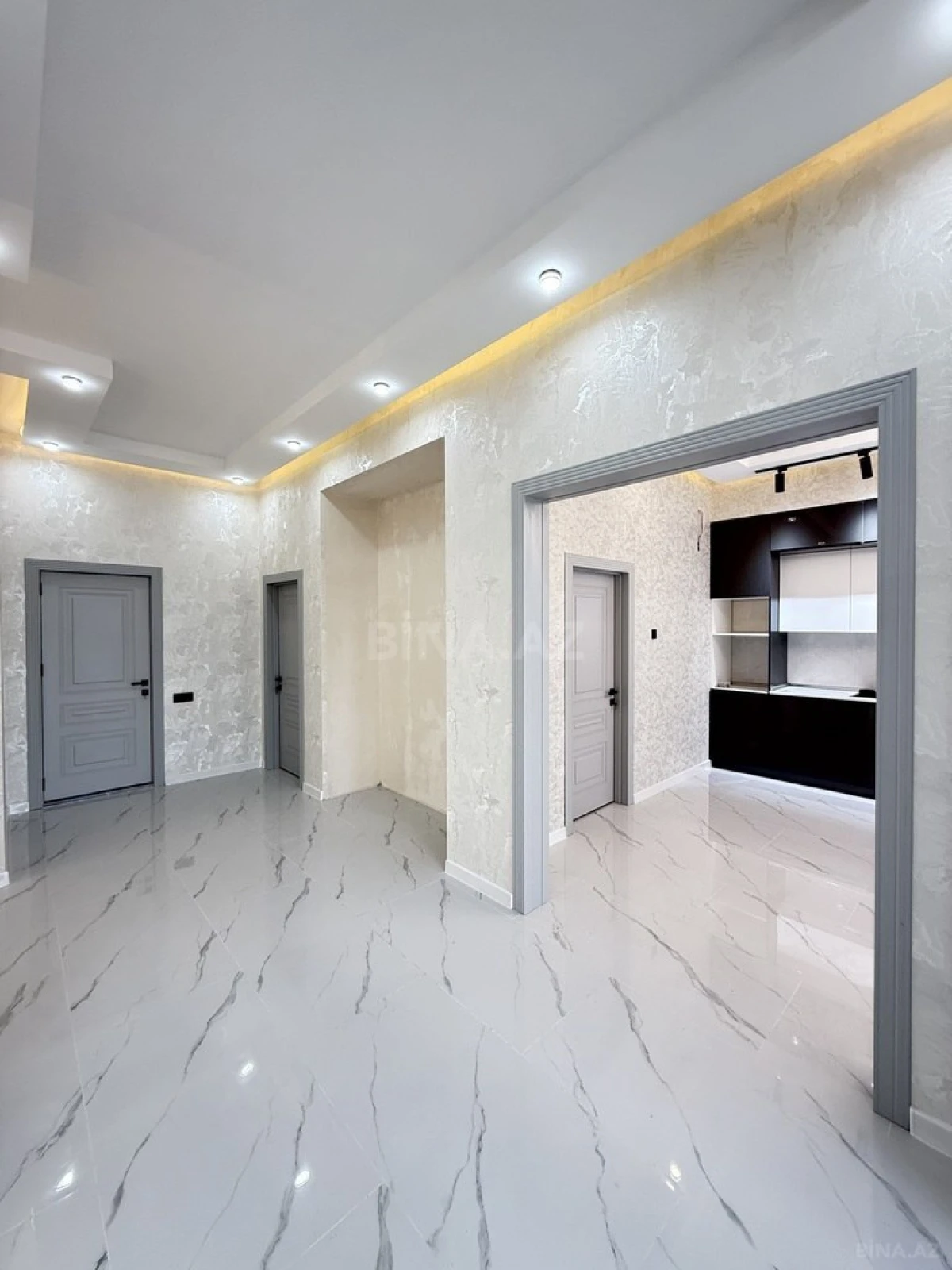 Satılır 4 otaqlı həyət evi 180 m²