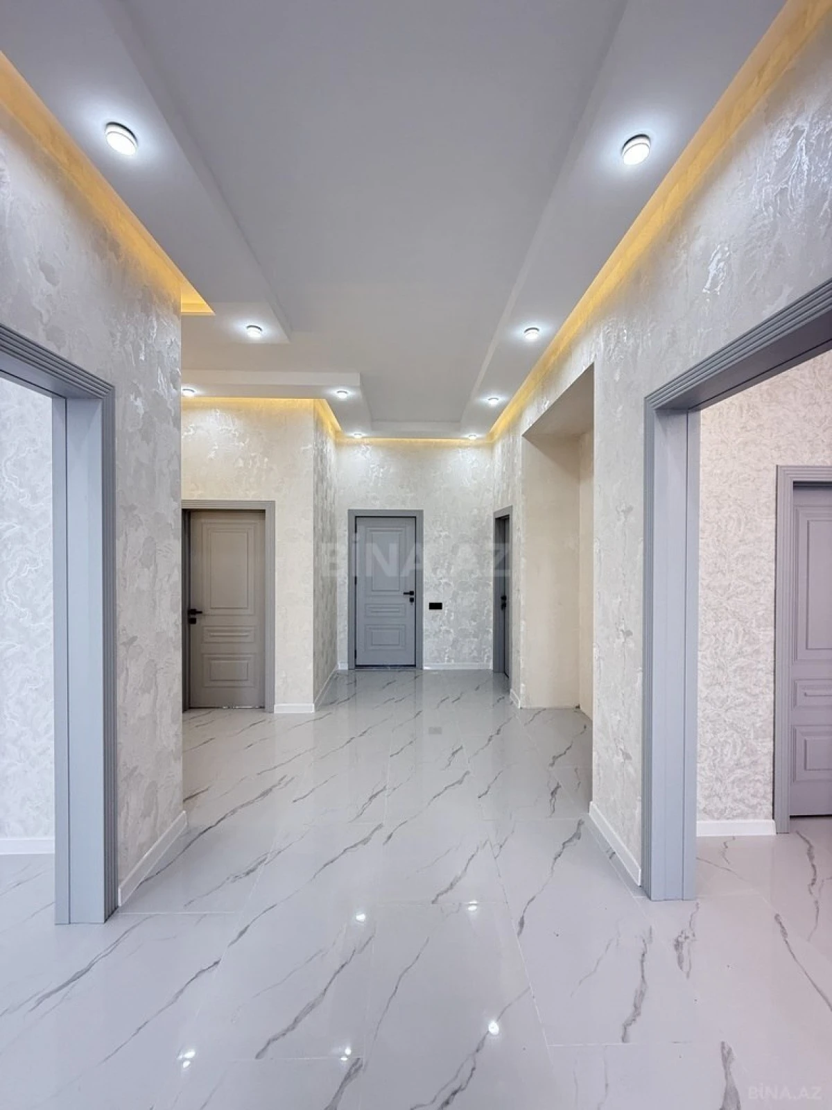 Satılır 4 otaqlı həyət evi 180 m²