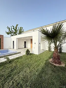 Satılır 4 otaqlı həyət evi 180 m²