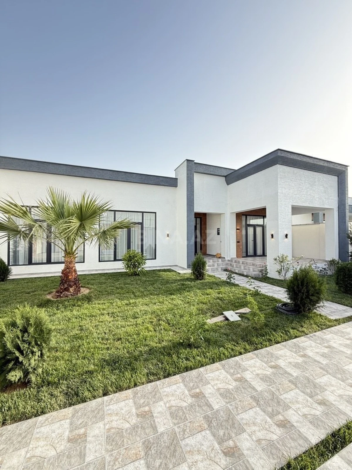 Satılır 4 otaqlı həyət evi 180 m²