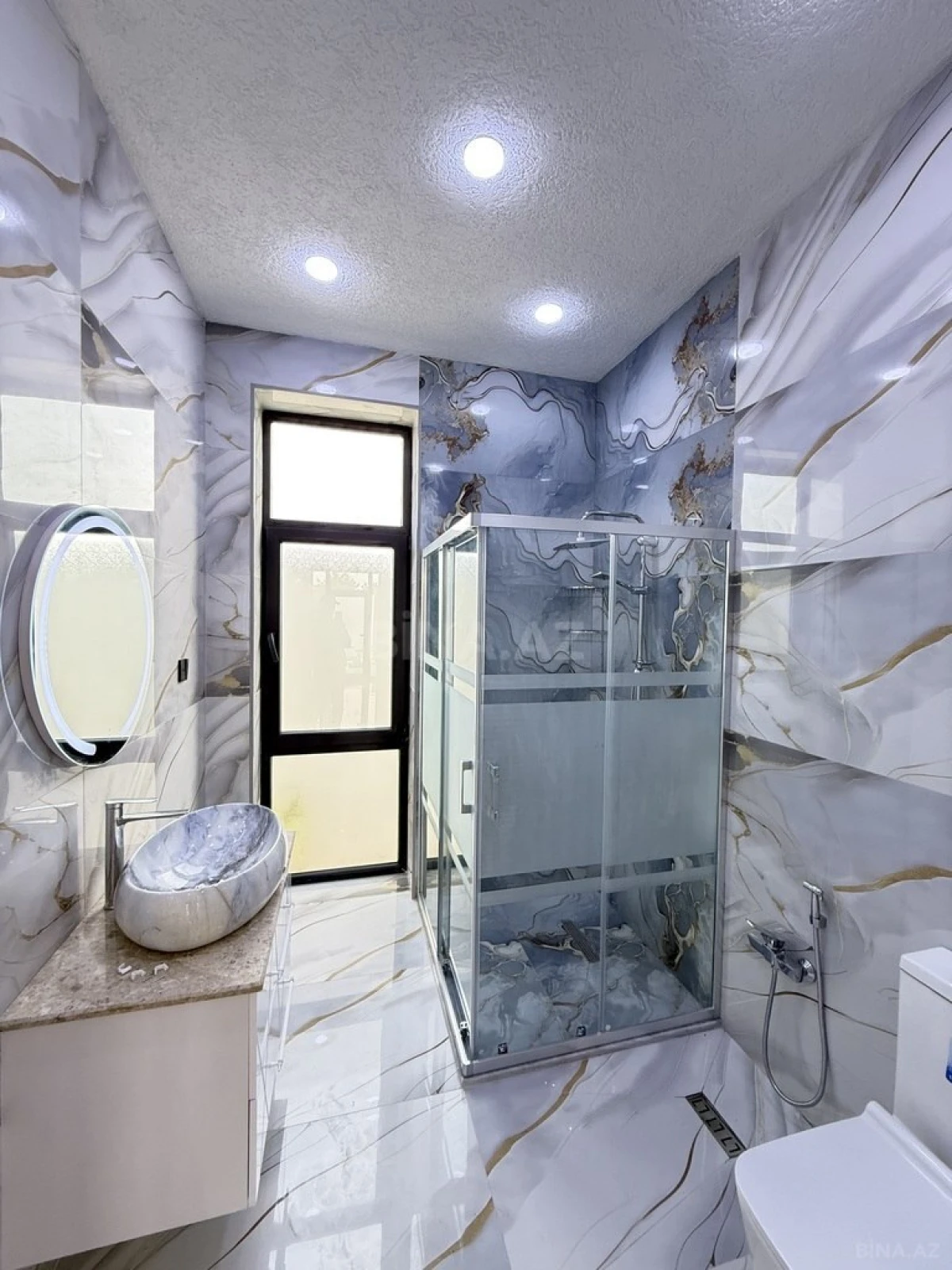 Satılır 4 otaqlı həyət evi 180 m²