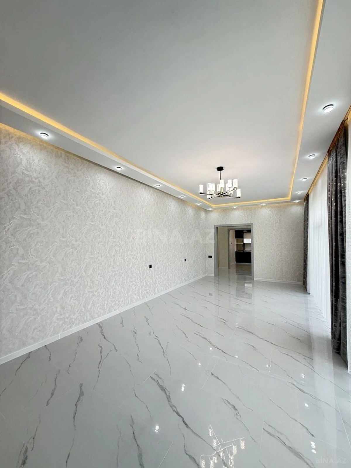 Satılır 4 otaqlı həyət evi 180 m²