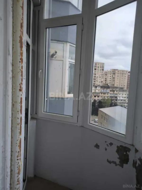 Satılır 4 otaqlı mənzil 157 m²