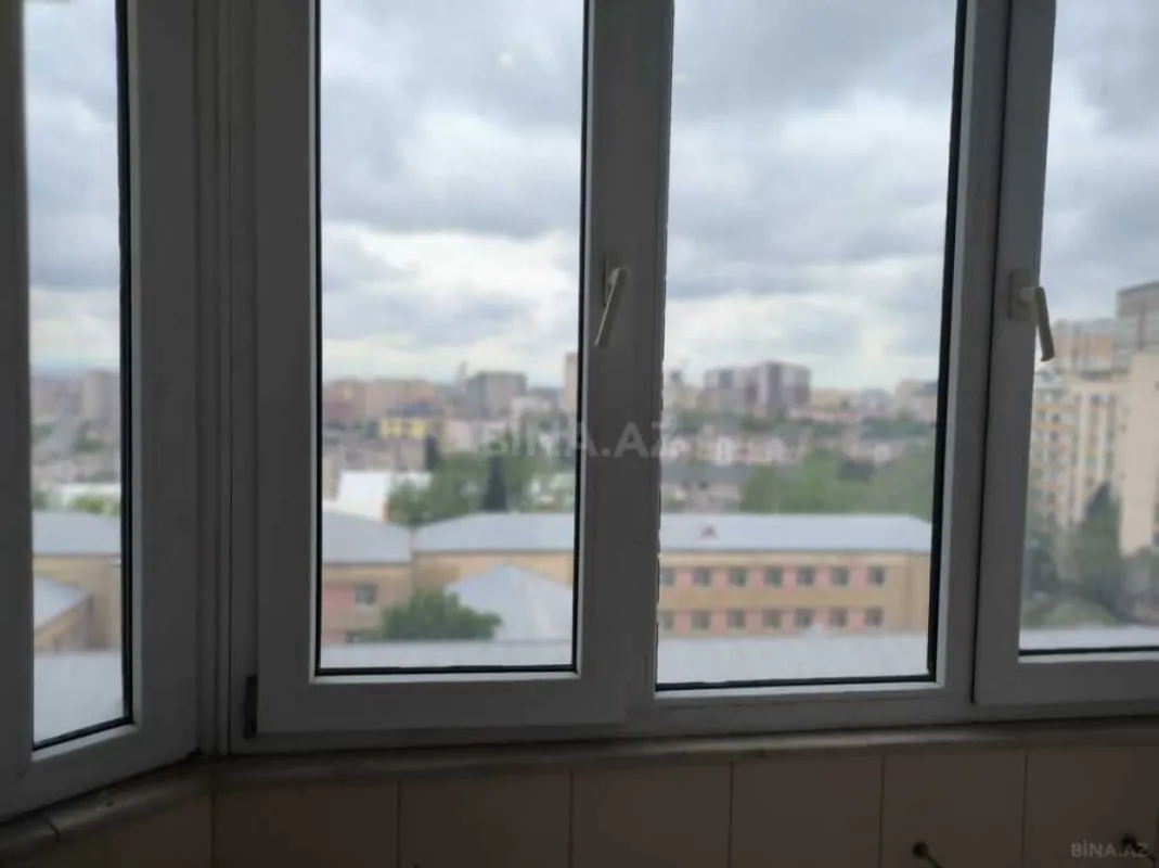 Satılır 4 otaqlı mənzil 157 m²