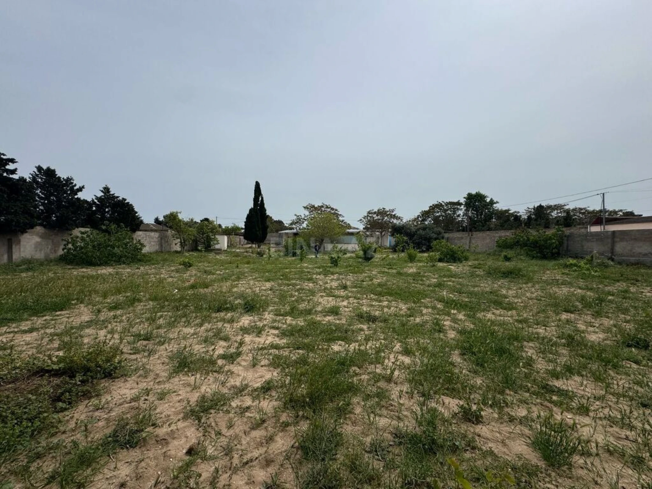 Satılır torpaq sahəsi 12 m²