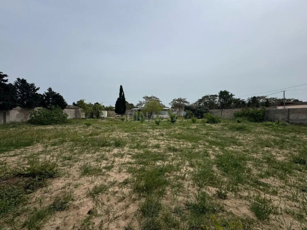 Satılır torpaq sahəsi 12 m²