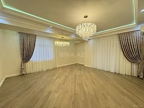 Satılır 3 otaqlı mənzil 154 m²