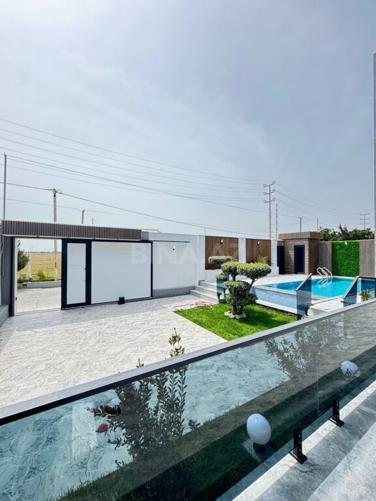 Satılır 5 otaqlı həyət evi 200 m²