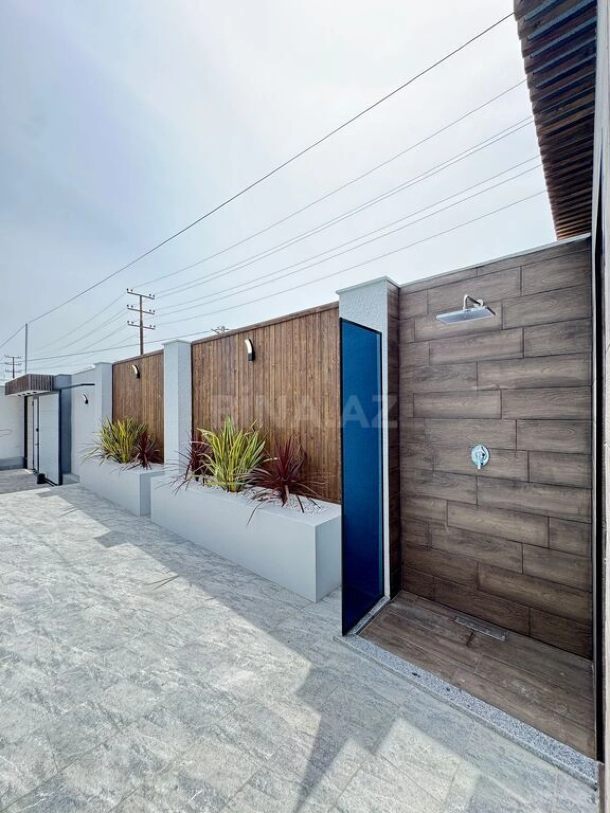 Satılır 5 otaqlı həyət evi 200 m²