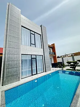 Satılır 5 otaqlı həyət evi 200 m²