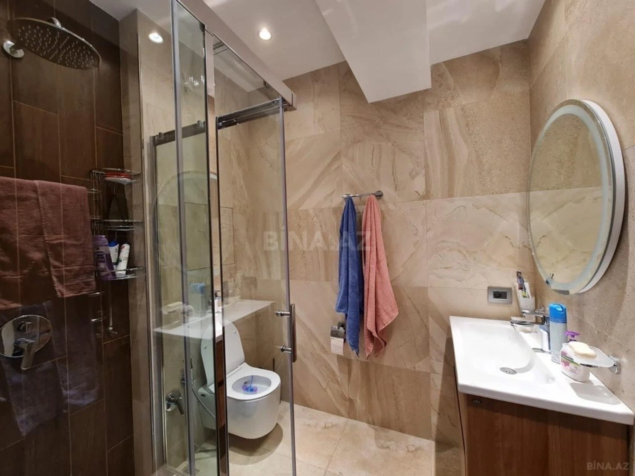 Kirayə verilir 2 otaqlı mənzil 78 m²