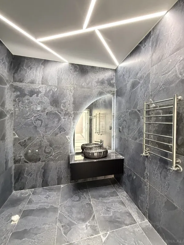 Satılır 4 otaqlı həyət evi 165 m²