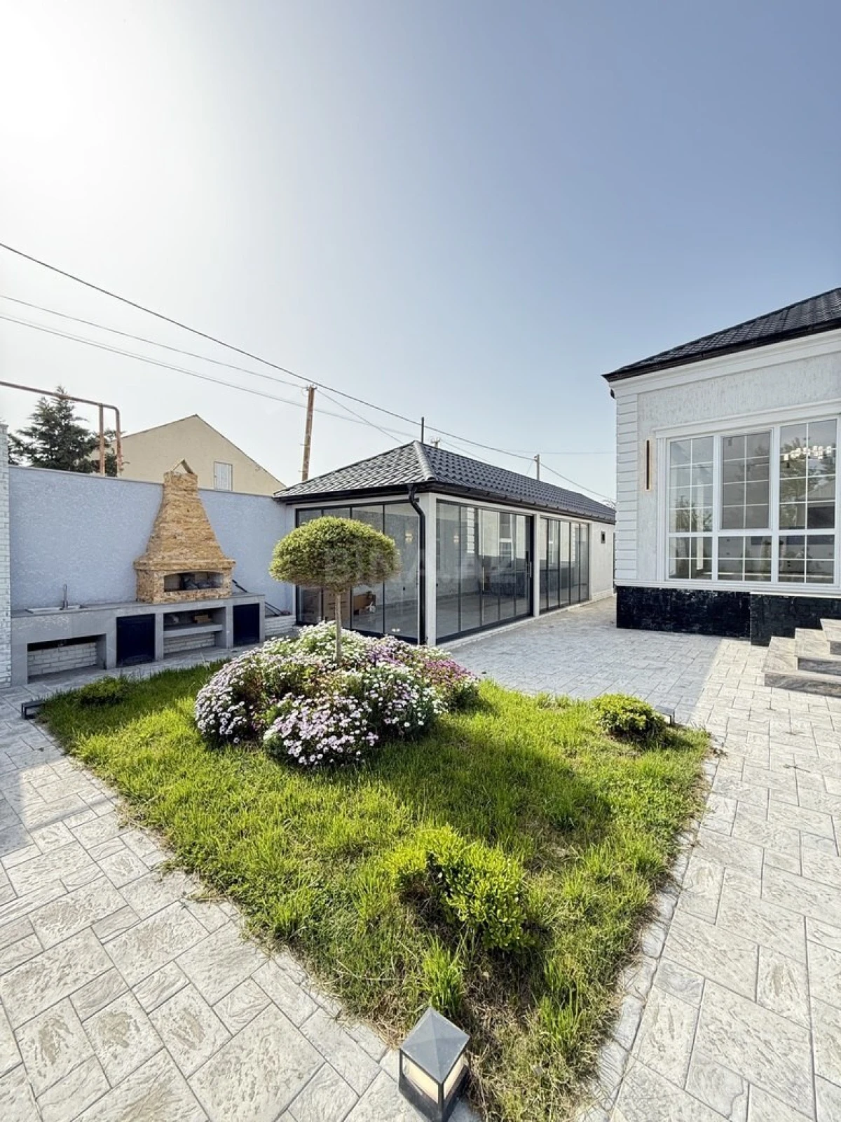 Satılır 4 otaqlı həyət evi 165 m²