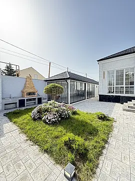 Satılır 4 otaqlı həyət evi 165 m²