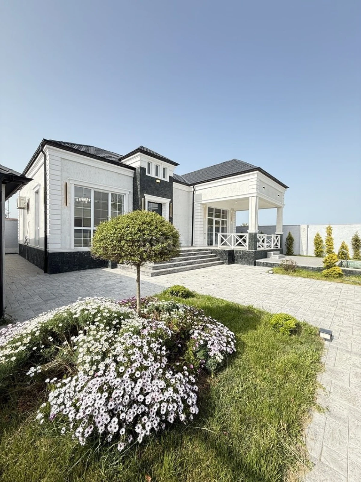 Satılır 4 otaqlı həyət evi 165 m²