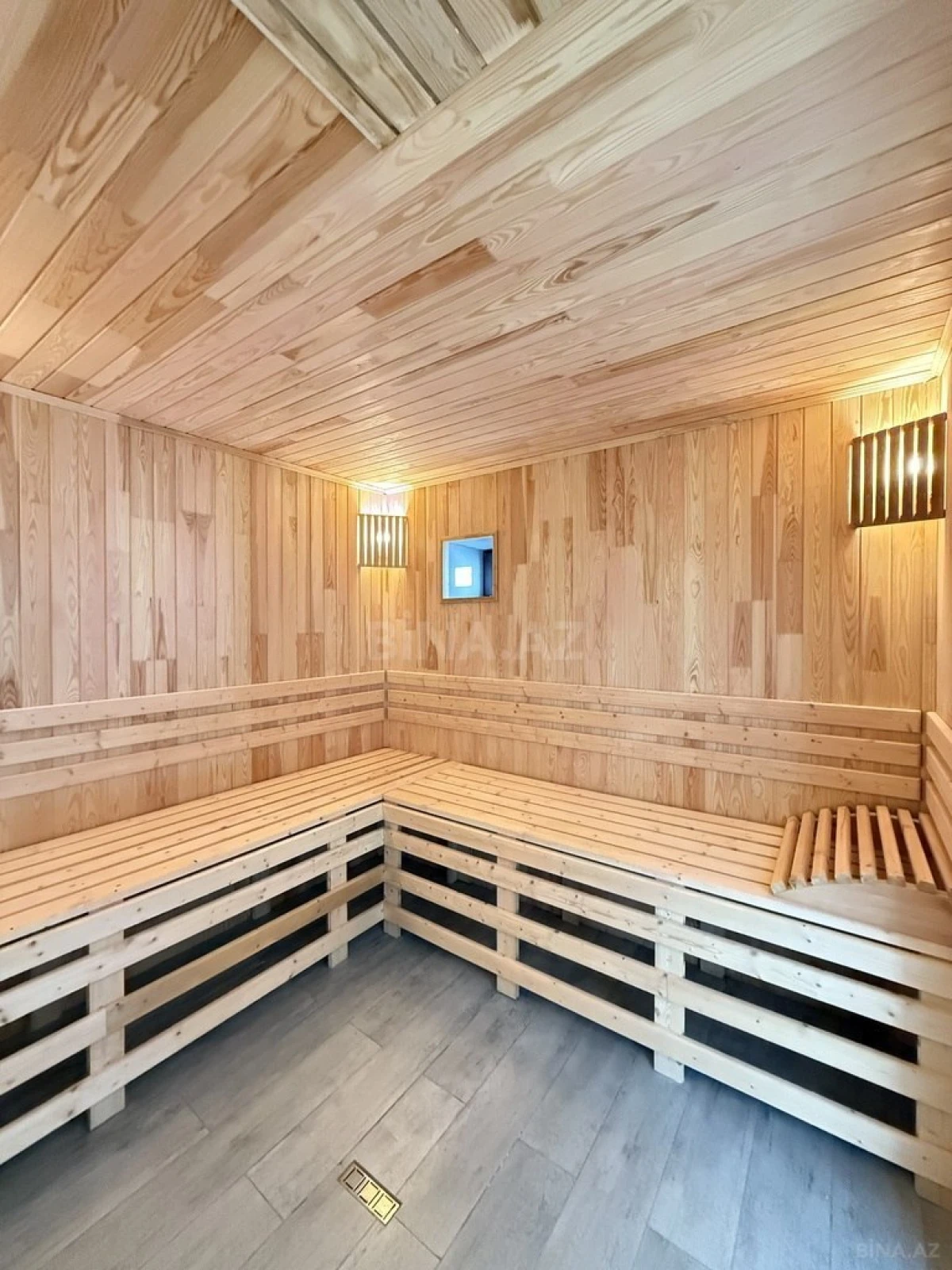 Satılır 4 otaqlı həyət evi 165 m²