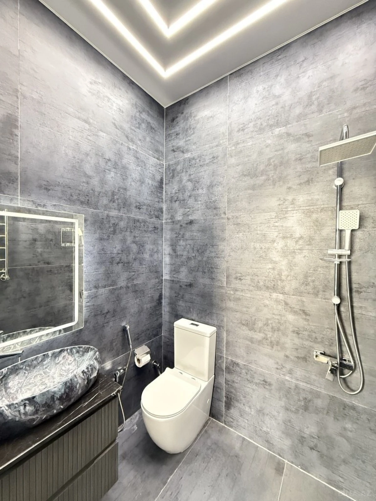 Satılır 4 otaqlı həyət evi 165 m²