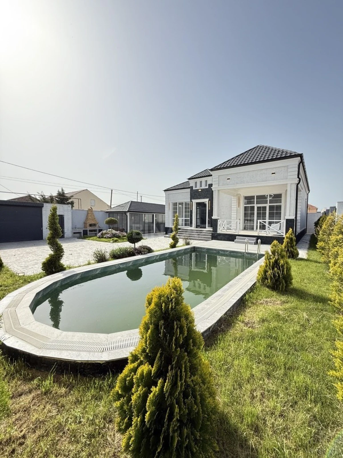 Satılır 4 otaqlı həyət evi 165 m²