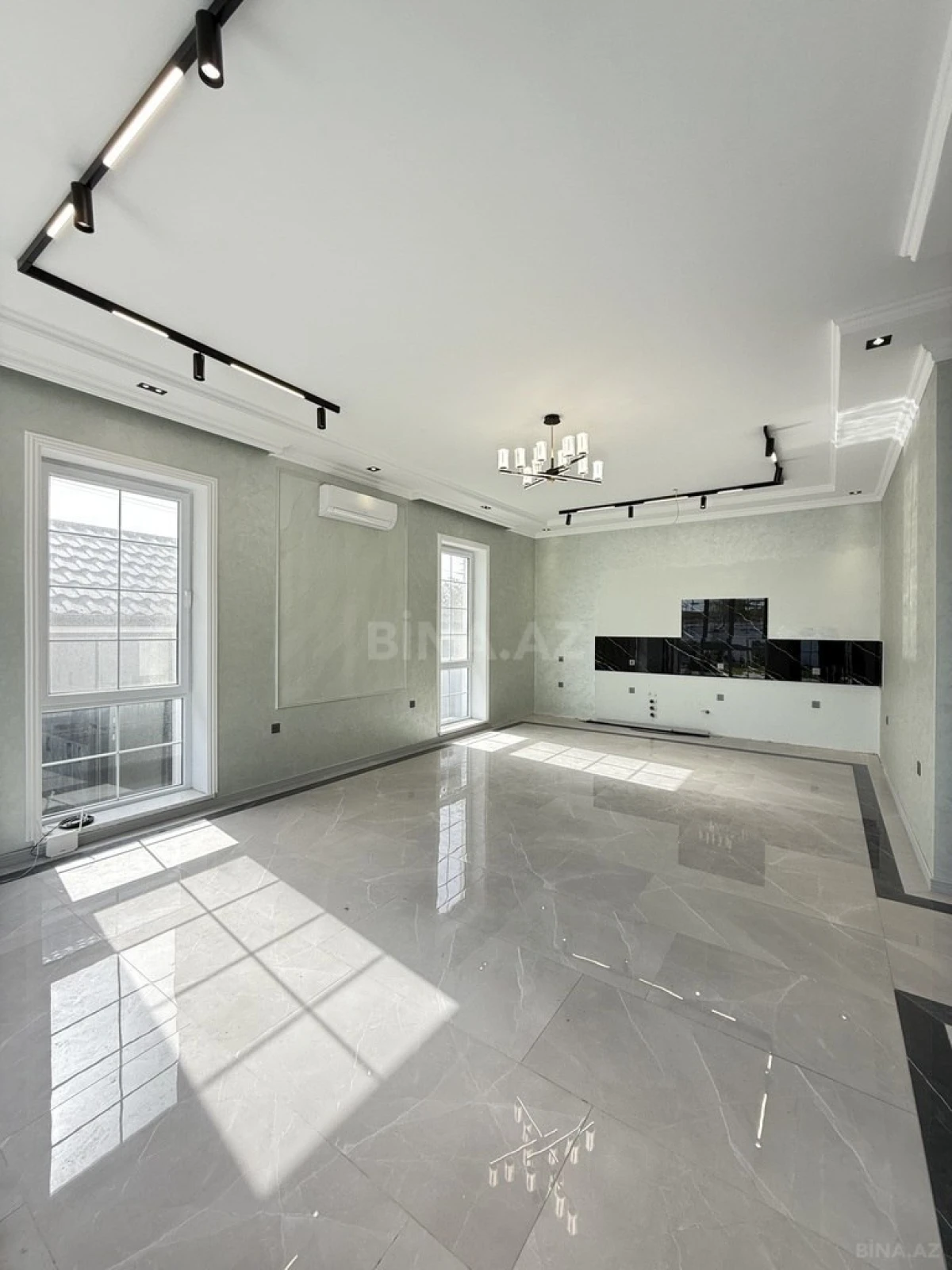 Satılır 4 otaqlı həyət evi 165 m²