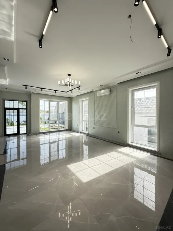 Satılır 4 otaqlı həyət evi 165 m²