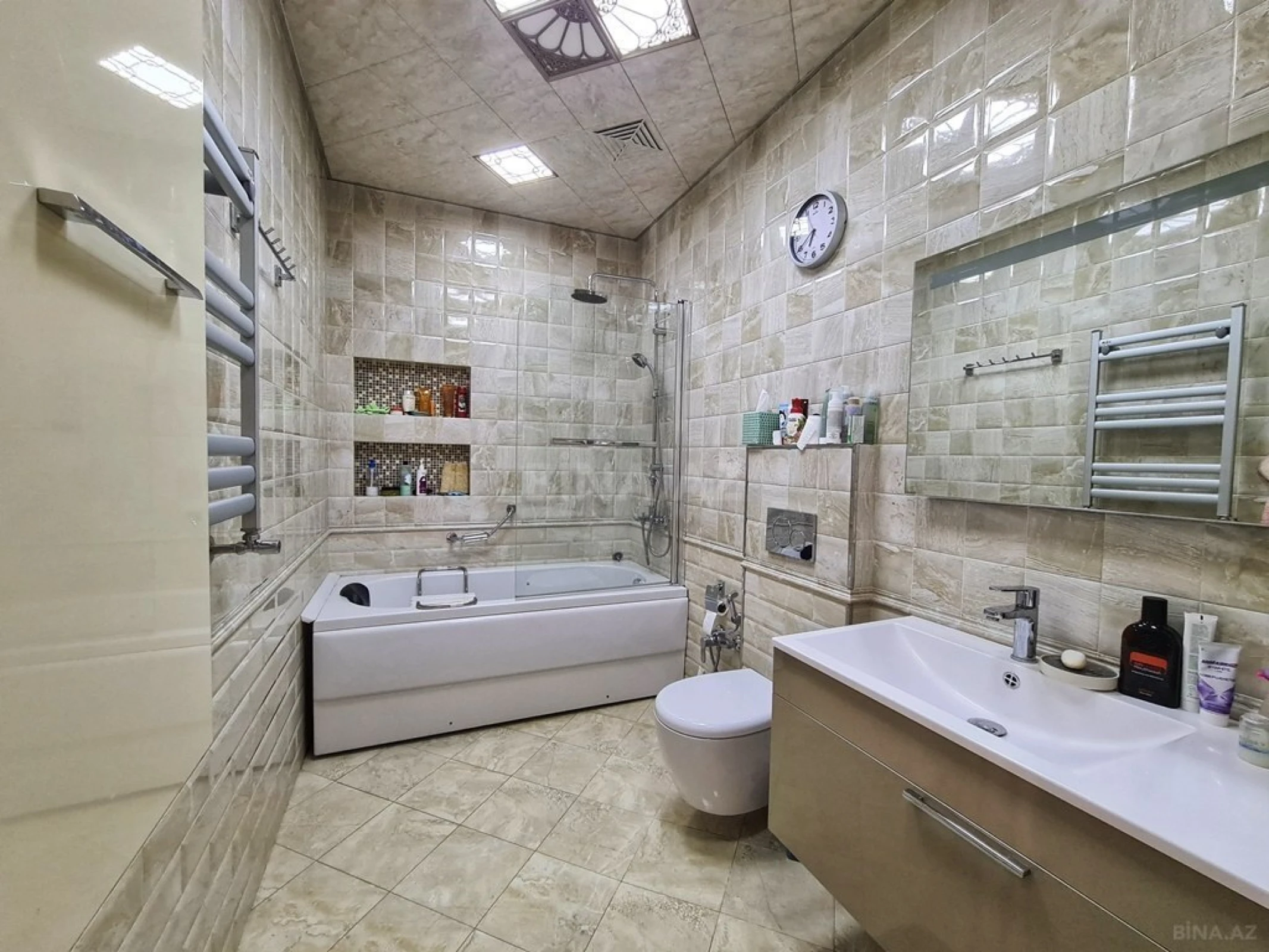 Satılır 4 otaqlı mənzil 170 m²