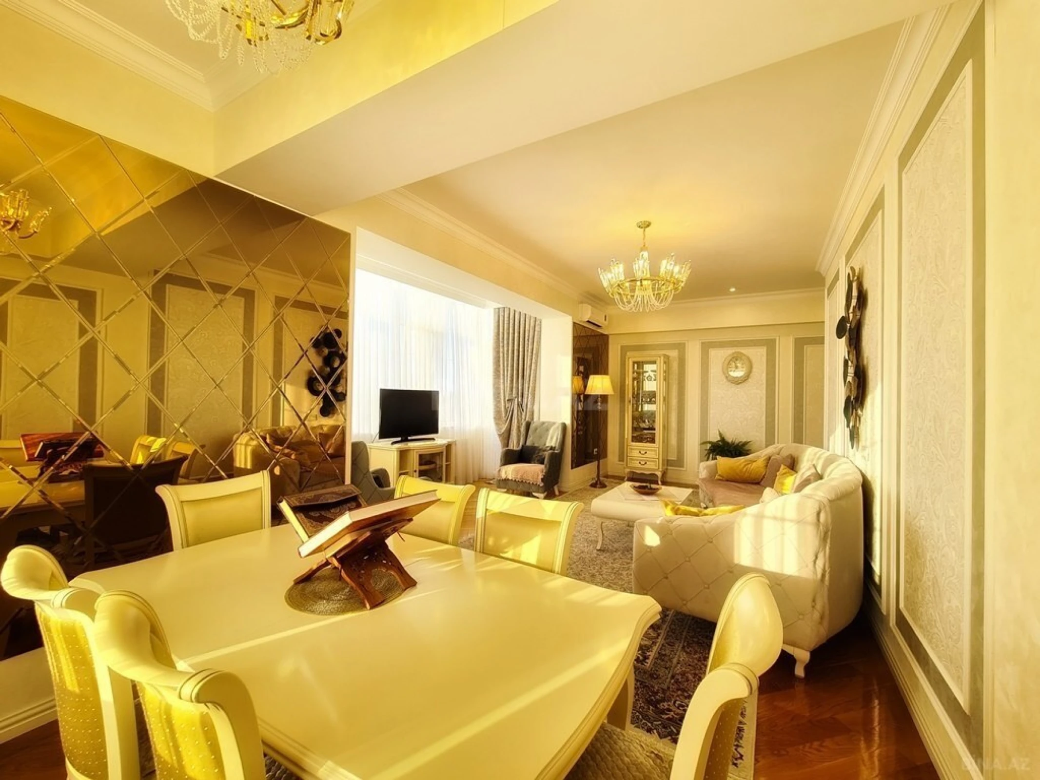 Satılır 4 otaqlı mənzil 170 m²