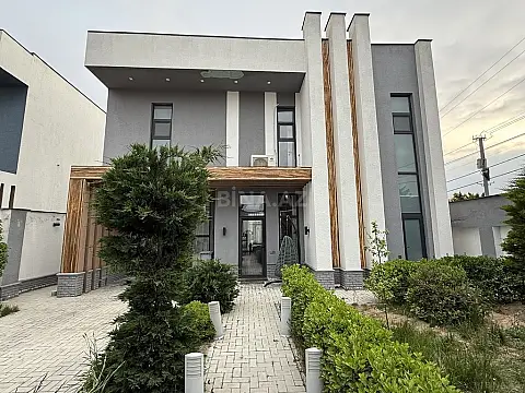 Kirayə verilir 5 otaqlı həyət evi 350 m²