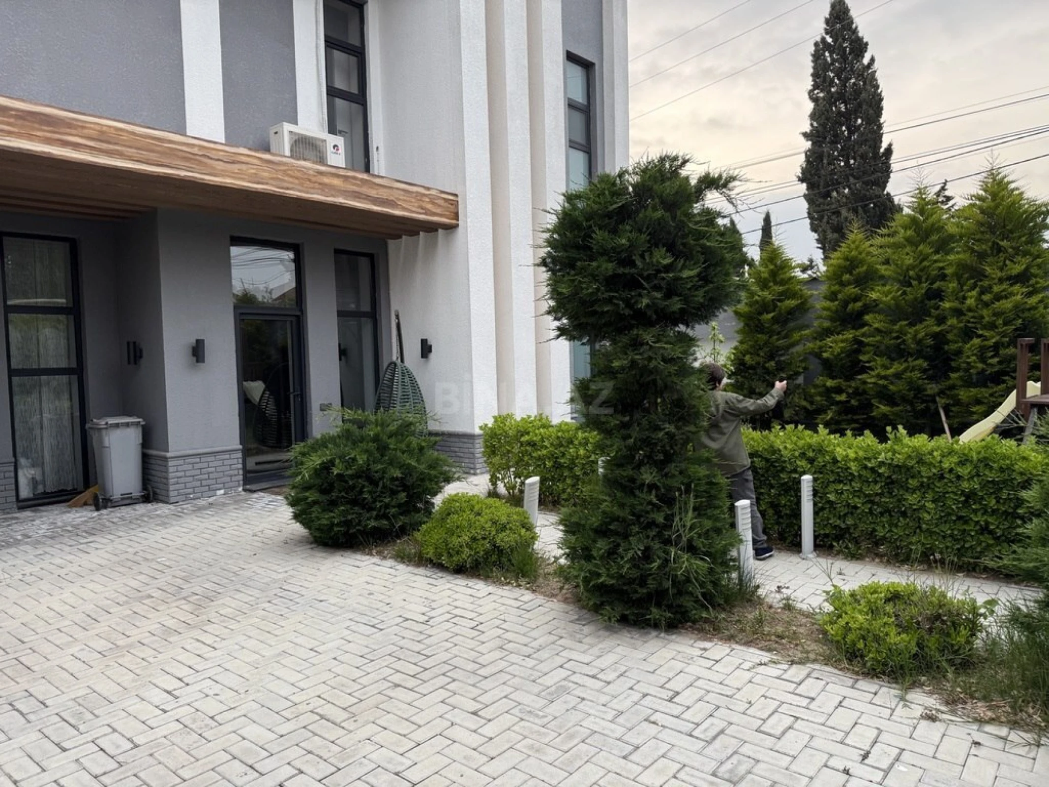 Kirayə verilir 5 otaqlı həyət evi 350 m²