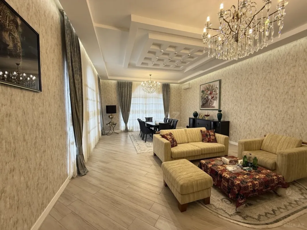 Kirayə verilir 6 otaqlı həyət evi 560 m²