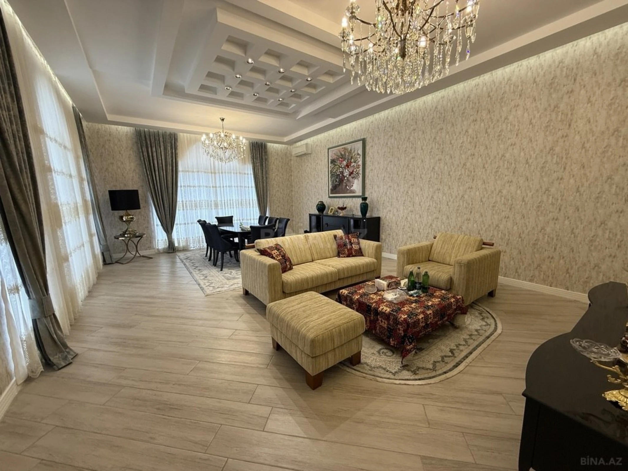 Kirayə verilir 6 otaqlı həyət evi 560 m²