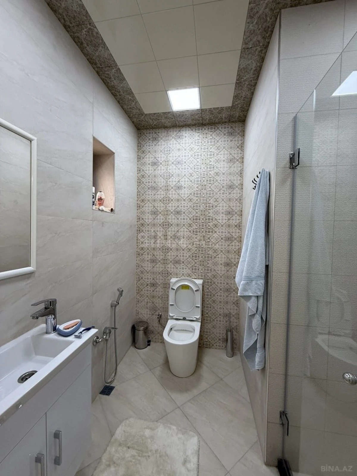 Kirayə verilir 6 otaqlı həyət evi 560 m²
