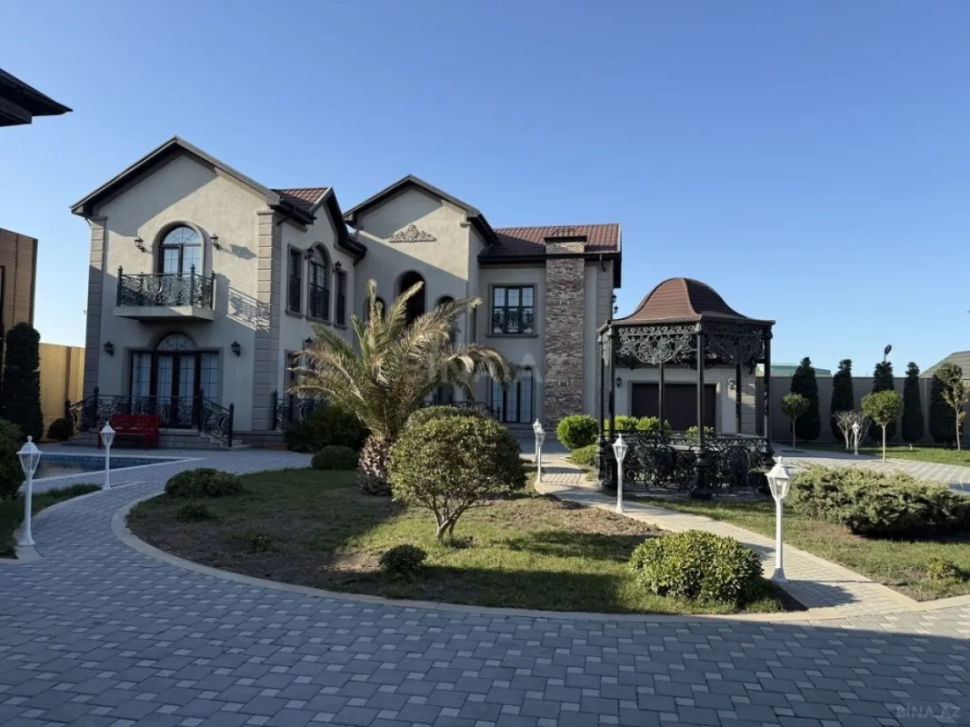 Kirayə verilir 6 otaqlı həyət evi 560 m²