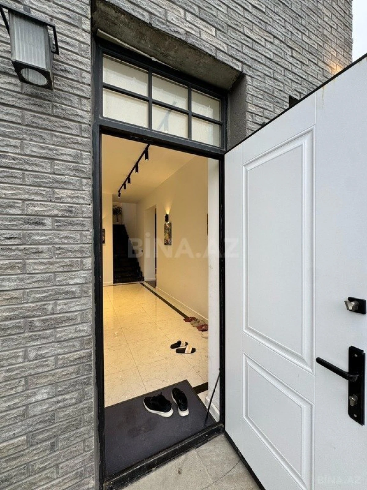 Kirayə verilir 5 otaqlı həyət evi 350 m²