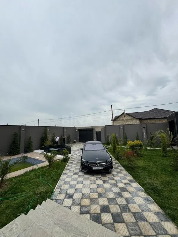 Kirayə verilir 5 otaqlı həyət evi 350 m²