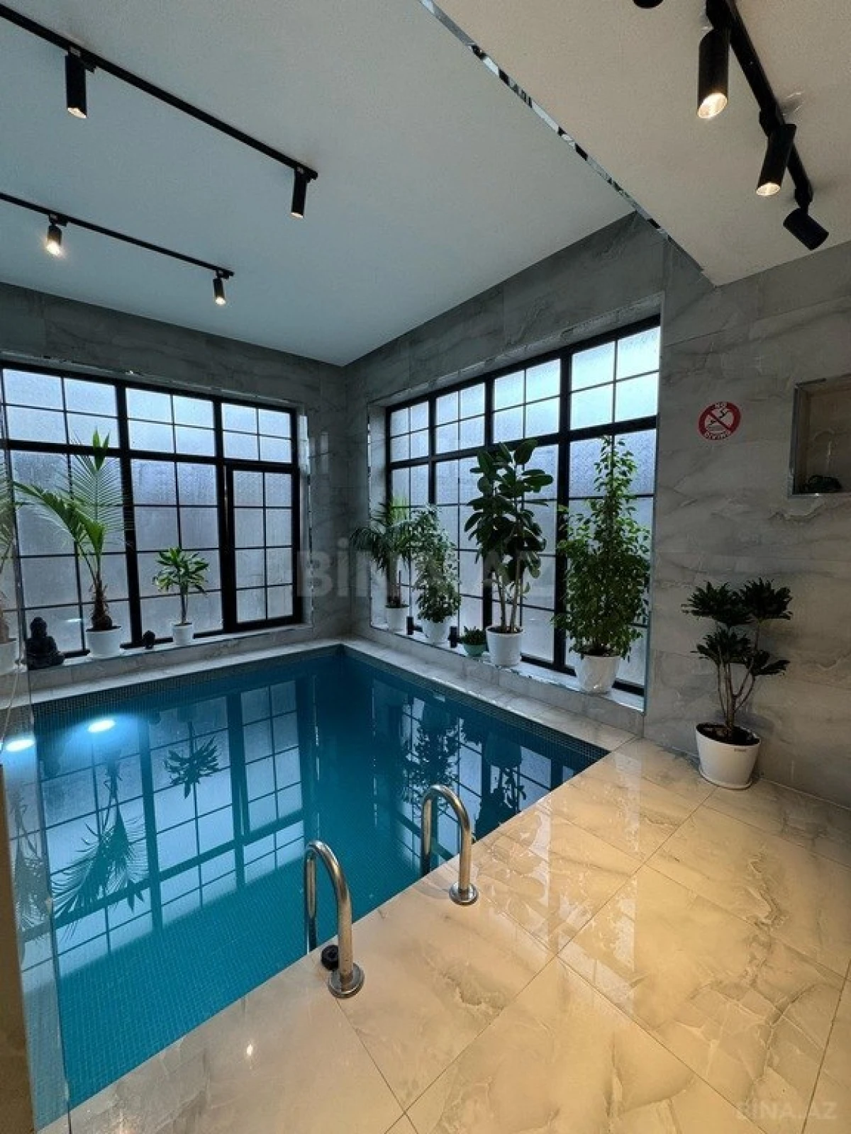 Kirayə verilir 5 otaqlı həyət evi 350 m²