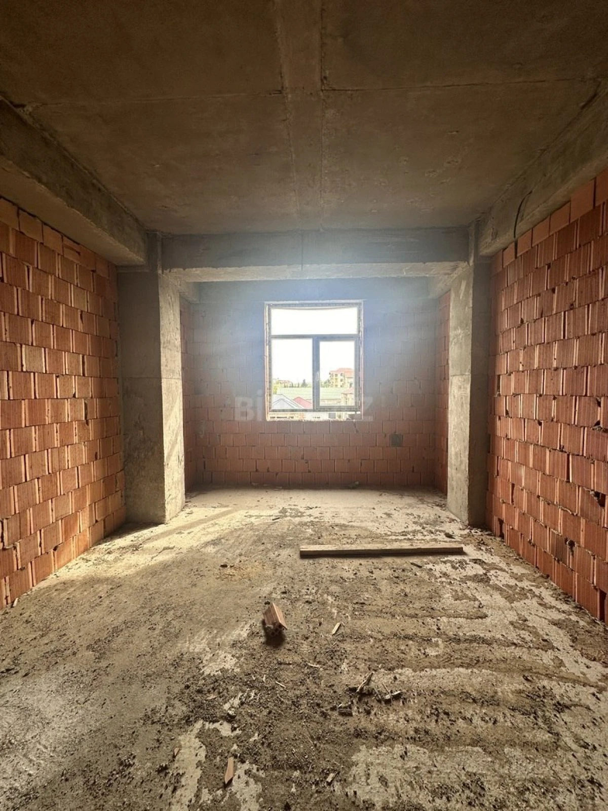 Satılır 1 otaqlı mənzil 54 m²