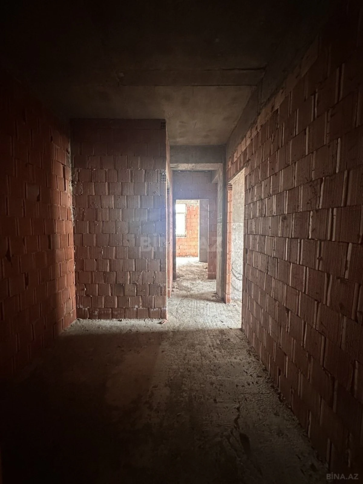 Satılır 1 otaqlı mənzil 54 m²