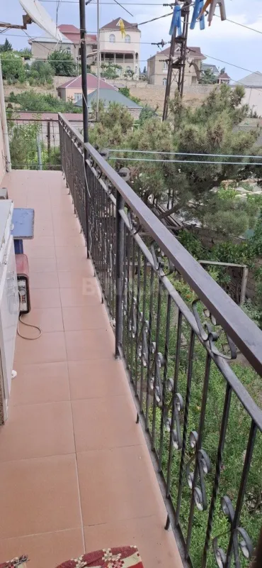 Satılır 6 otaqlı həyət evi 120 m²