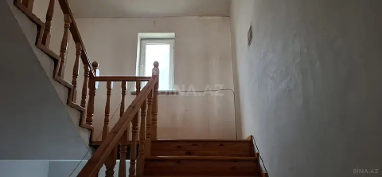 Satılır 6 otaqlı həyət evi 120 m²