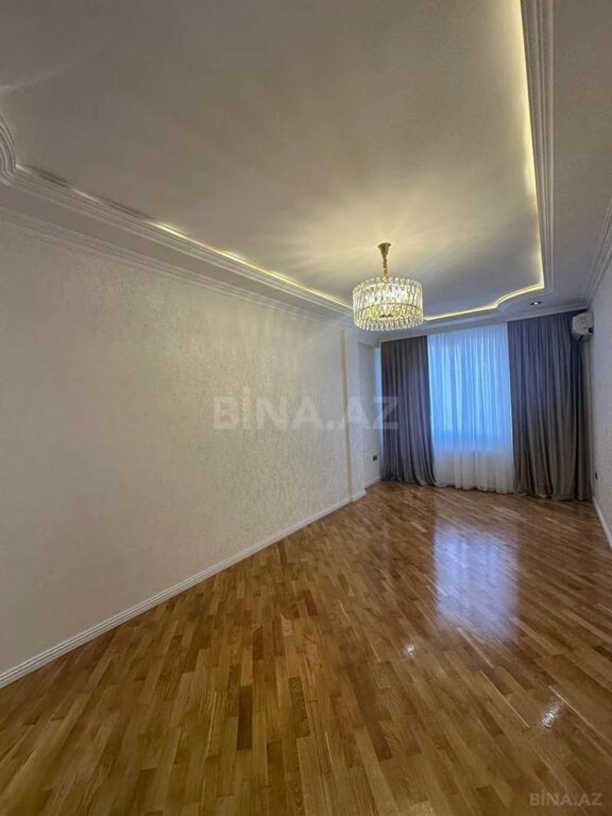 Satılır 3 otaqlı mənzil 88 m²