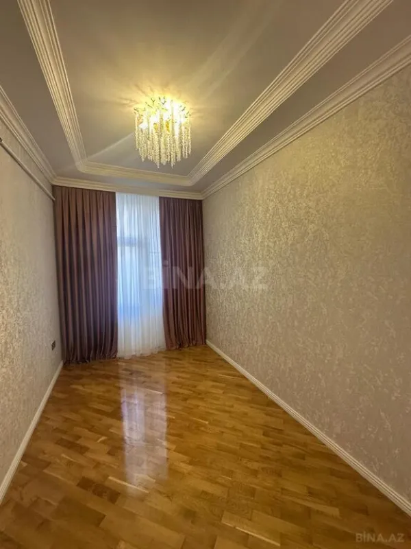 Satılır 3 otaqlı mənzil 88 m²