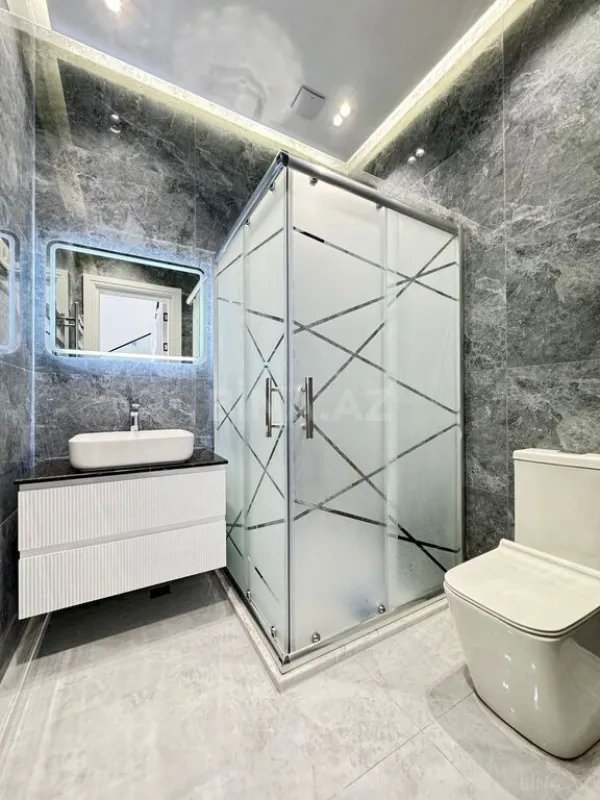 Satılır 5 otaqlı həyət evi 200 m²
