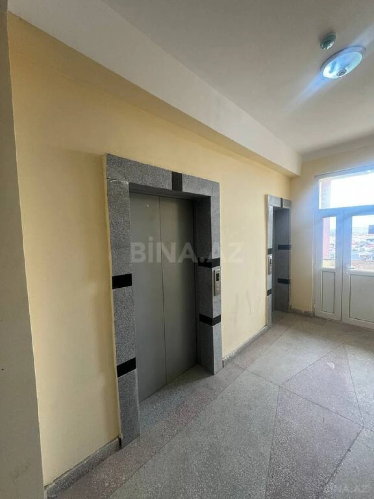 Satılır 2 otaqlı mənzil 80 m²