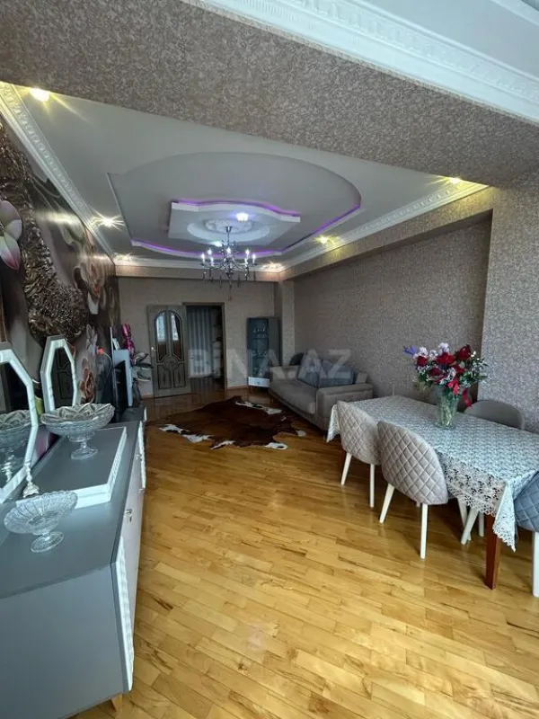 Satılır 3 otaqlı mənzil 100 m²