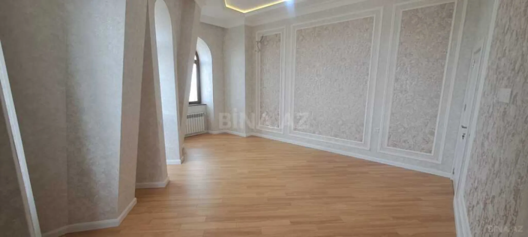 Satılır 2 otaqlı mənzil 89 m²