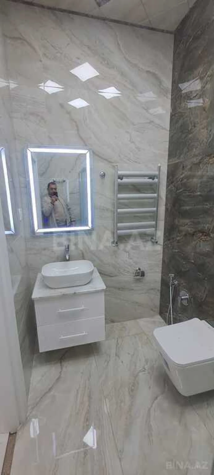 Satılır 2 otaqlı mənzil 89 m²