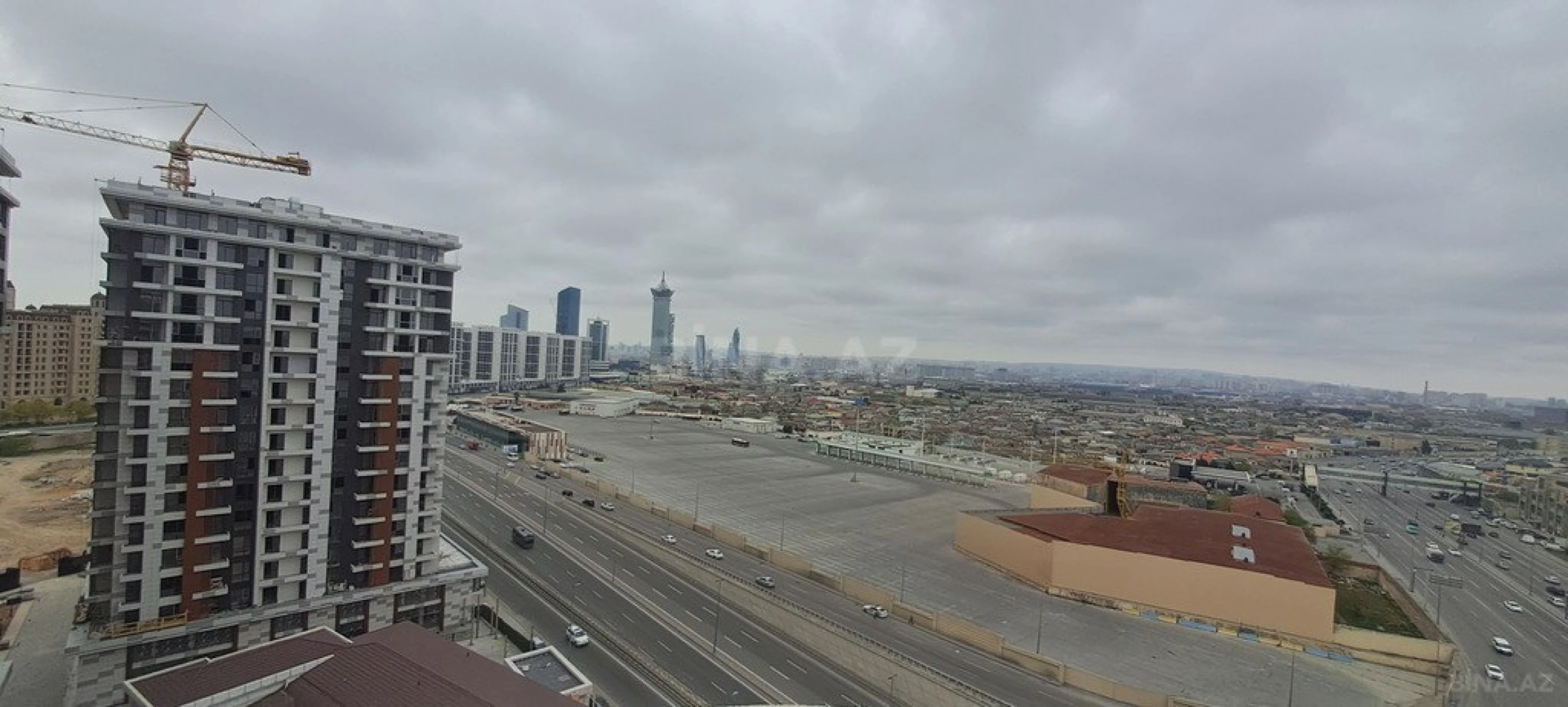 Satılır 2 otaqlı mənzil 89 m²