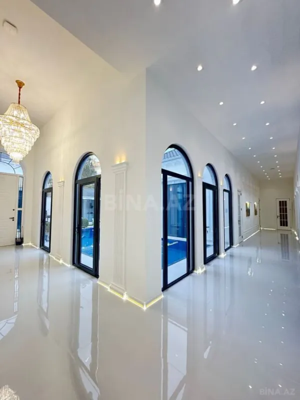 Satılır 6 otaqlı həyət evi 400 m²