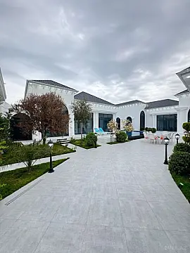 Satılır 6 otaqlı həyət evi 400 m²