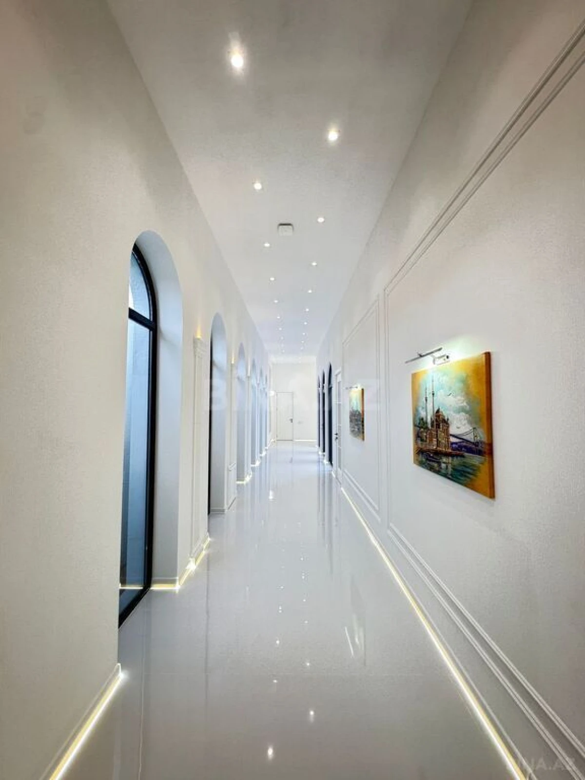 Satılır 6 otaqlı həyət evi 400 m²